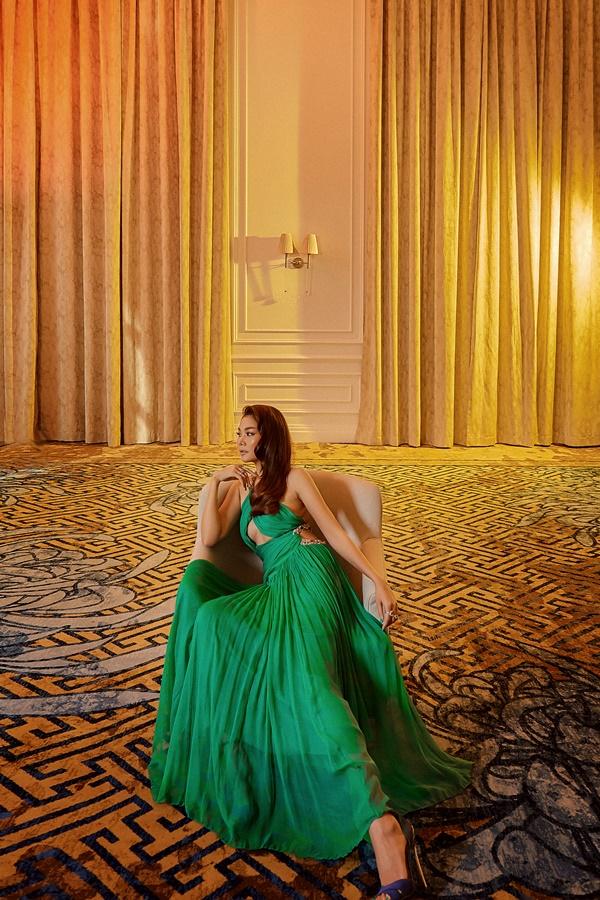 Thanh Hằng gợi cảm đến khó thở trong đêm Valentine-5