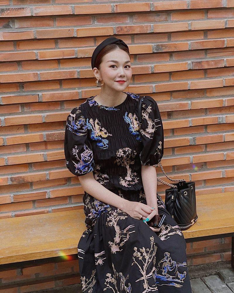 Street style: Hari Won, Trấn Thành lên đồ đồng điệu Valentine - Thanh Hằng nữ tính bất ngờ-9