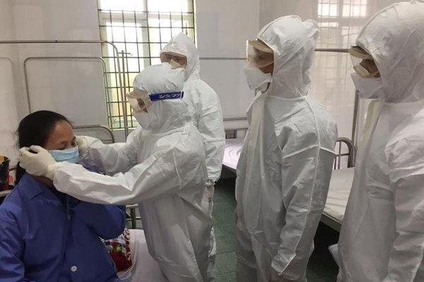 Hơn 1.500 ca tử vong vì virus corona ở TQ-3