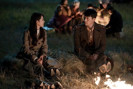 'Triều Tiên không có lính như Jung Hyeok và phụ nữ đi bốt như Seo Dan'