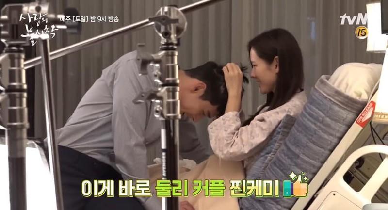 Hé lộ hậu trường tình tứ cặp đôi Hyun Bin - Son Ye Jin trong Hạ cánh nơi anh-8