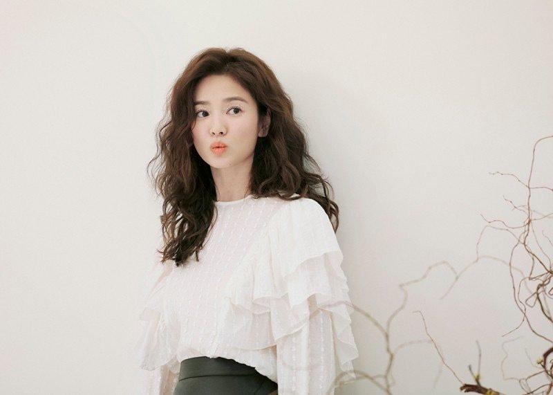 Trùm cuối tóc bà thím nhất định phải thuộc về Song Hye Kyo: Đẹp đỉnh thế này ai cưỡng lại!-4