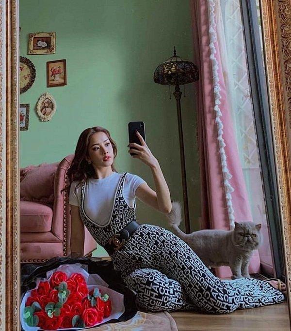 Minh Tú diện jumpsuit 80 triệu đồng chậm chân Chi Pu - Kylie Jenner nhưng vẫn đẹp bất bại-4