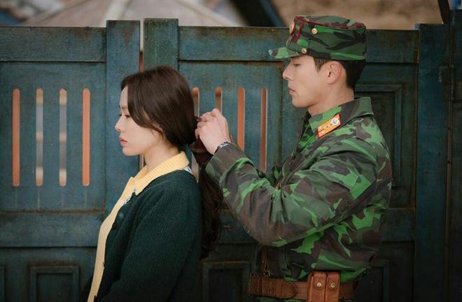 Phụ nữ Triều Tiên ngoài đời có giống như Hạ cánh nơi anh?-1