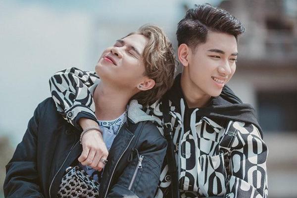 K-ICM khoe ảnh miệt mài trong phòng thu, liệu sẽ có màn comeback với tư cách là ca sĩ?-2