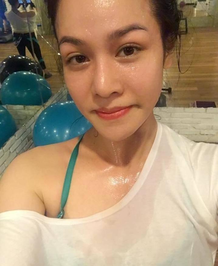 Tiều tụy vì nhập viện cấp cứu, Nhật Kim Anh vẫn gây sốt bởi mặt mộc đẹp không tì vết-5