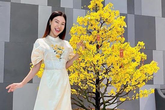 Hoàng Oanh khoe ảnh bầu vẫn xinh nhưng bị nhắc nhở vì chi tiết nguy hiểm cho thai nhi