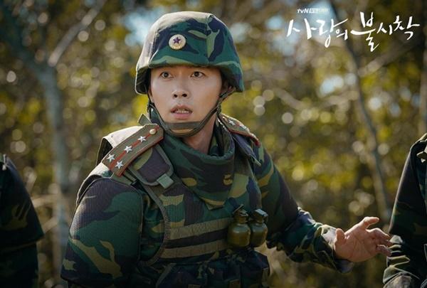 Hyun Bin - anh lính Triều Tiên quyến rũ làm khuynh đảo màn ảnh-1