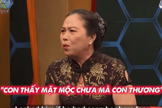 Con gái dẫn bạn trai kém 9 tuổi về, mẹ hỏi thẳng: 'Thấy mặt mộc của nó chưa mà dám thương?'