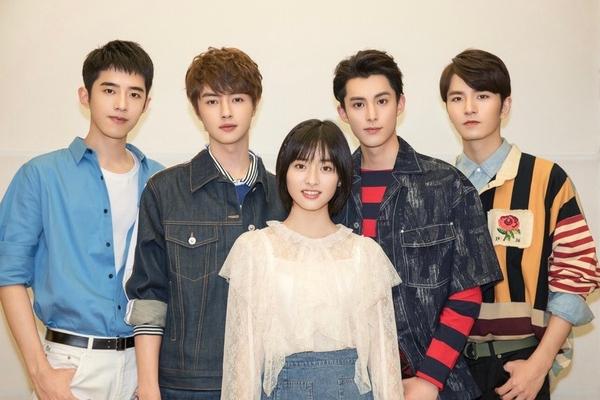 Truyền hình Trung mùa dịch COVID-19: Khán giả cắn răng vì rác phẩm, phim nhảm nhí lên ngôi-7