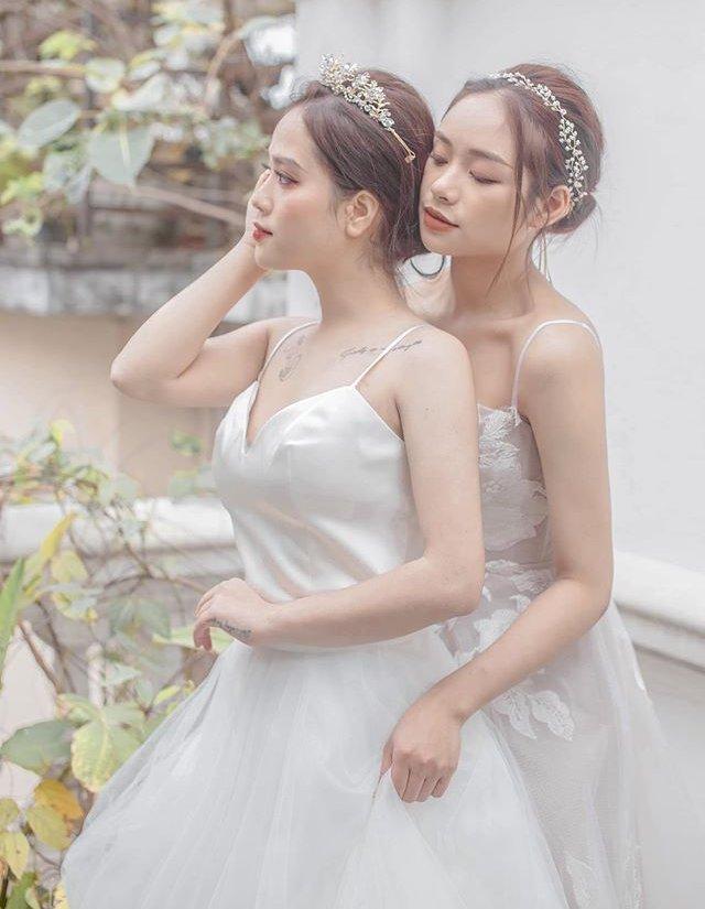 Trọn bộ ảnh cưới của cô chủ tiệm nail và bạn thân được dân tình hết lời khen ngợi-3