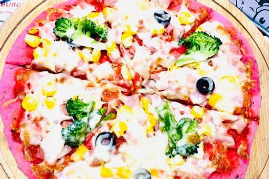 Sau bánh mì, xuất hiện pizza thanh long ruột đỏ - sáng kiến mới giải cứu giúp người nông dân