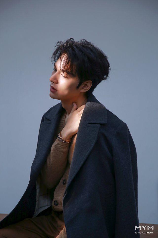 Lee Min Ho khiến fan sốt xình xịch chỉ với 1 khoảnh khắc ngủ gật trên tàu-8