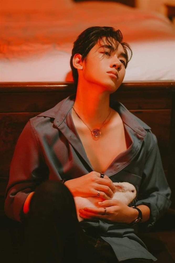 Teaser MV của ca sĩ K-ICM nhảy vọt top 1 trending với lượt dislike cao gấp 11 lần like mới hốt!-1