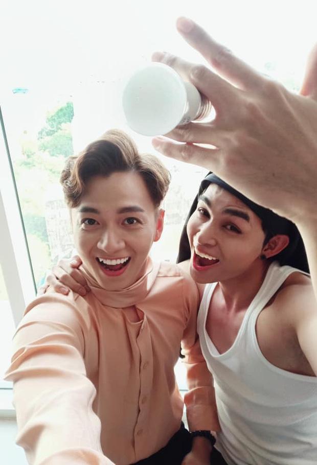 Chăm diện đồ đôi, fans ra sức đẩy thuyền cặp Ngô Kiến Huy - Jun Phạm-7