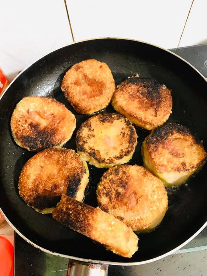 Làm cơm mời mẹ bạn trai ai cũng khen đẹp mắt, cô gái vẫn bị người yêu mắng chỉ vì một món-3