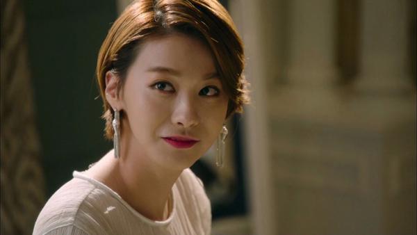 Chồng nói đi công tác dài ngày, tôi lặng người khi nhìn thấy thứ con gái chỉ cho mẹ xem-2