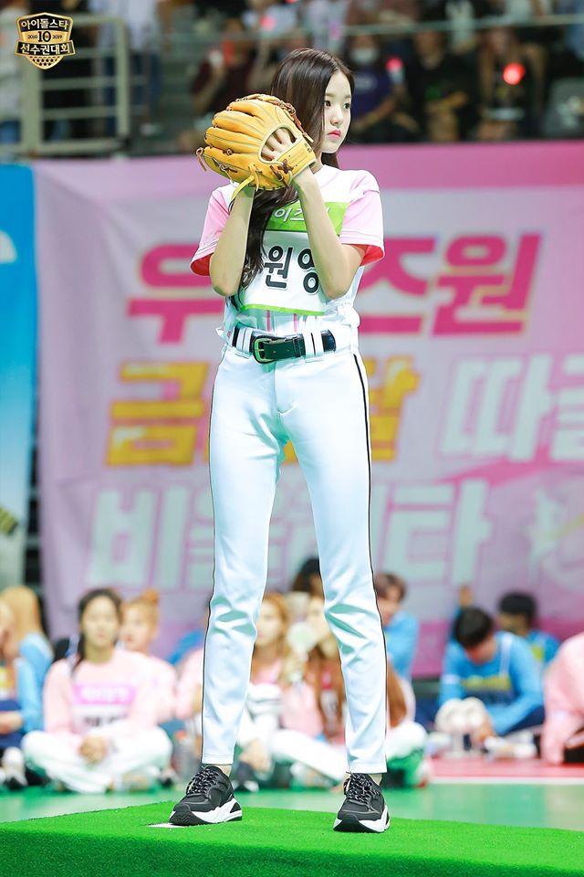 Chiêm ngưỡng đôi chân dài cực phẩm của sao nữ 16 tuổi đình đám xứ Hàn-15