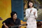CLIP: Cô gái hát nhạc Trịnh gây sốt mạng xã hội