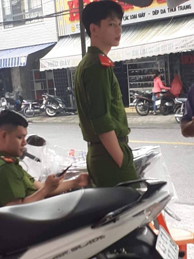 Sự thật đằng sau bức ảnh chàng công an đẹp như hot boy Hàn Quốc khiến các cô gái ráo riết truy tìm-3