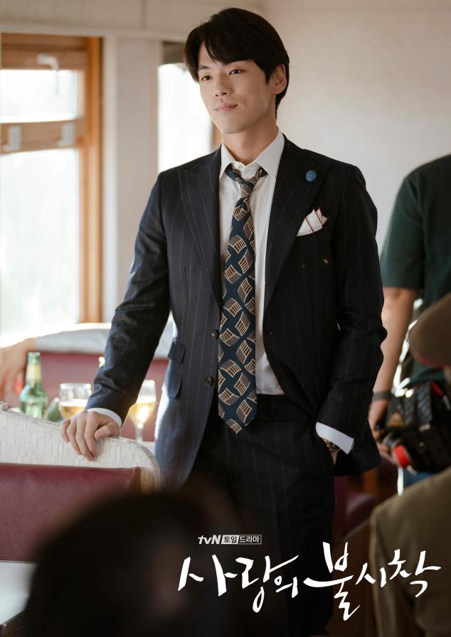 Cơn sốt Hạ cánh nơi anh còn chưa giảm, nam phụ Kim Jung Hyun đã bị ghét khi phốt thái độ với Seo Hyun (SNSD) 2 năm trước bị đào mộ lại-1