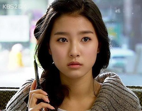 10 năm trước, Kim So Eun trong 