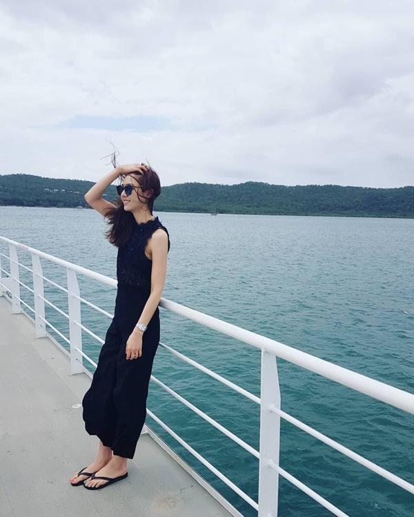 Nữ phụ Hạ cánh nơi anh ngoài đời chăm đi dép xỏ ngón, ít mặc đồ hiệu-8