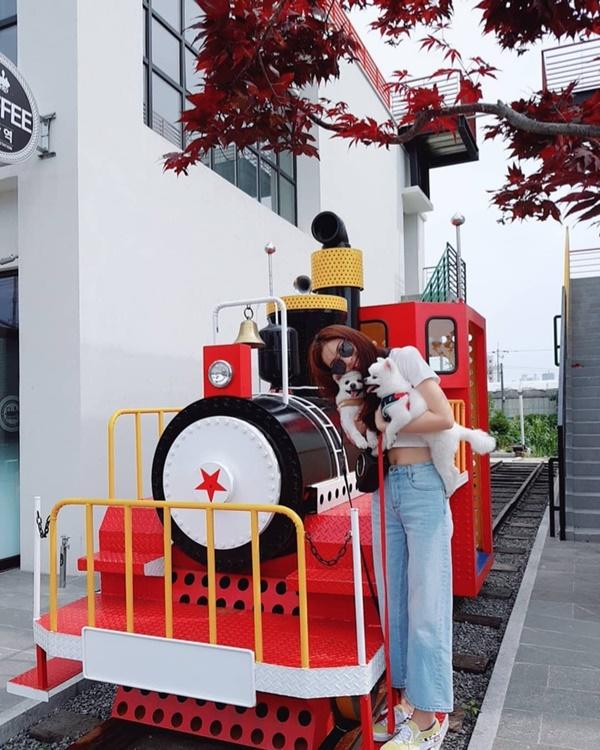 Nữ phụ Hạ cánh nơi anh ngoài đời chăm đi dép xỏ ngón, ít mặc đồ hiệu-9