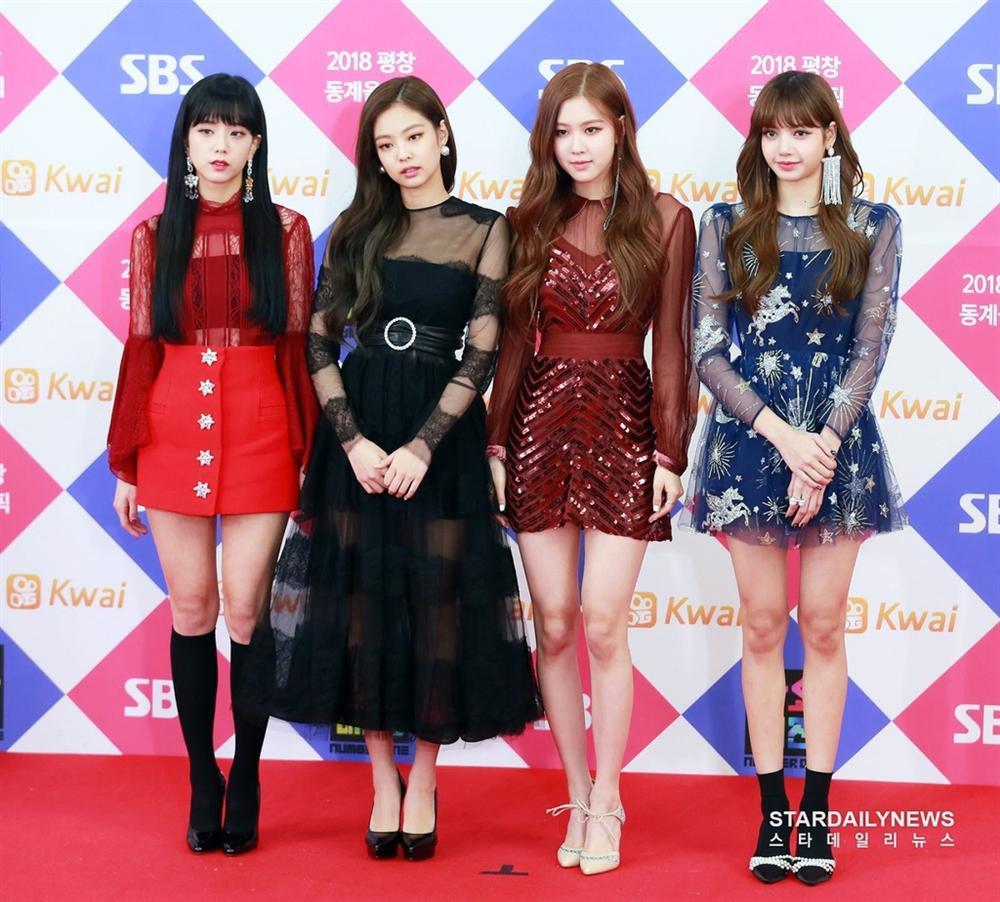 6 lần BlackPink mặc đẹp, trông như nữ thần trên thảm đỏ-4