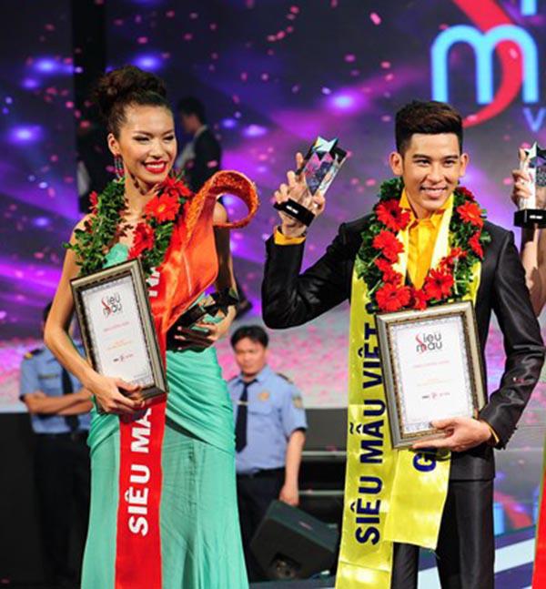 Uyên Linh - Minh Tú - Khánh Vân: Chật vật tham dự 1 cuộc thi tới 2 lần mới đoạt giải cao-9