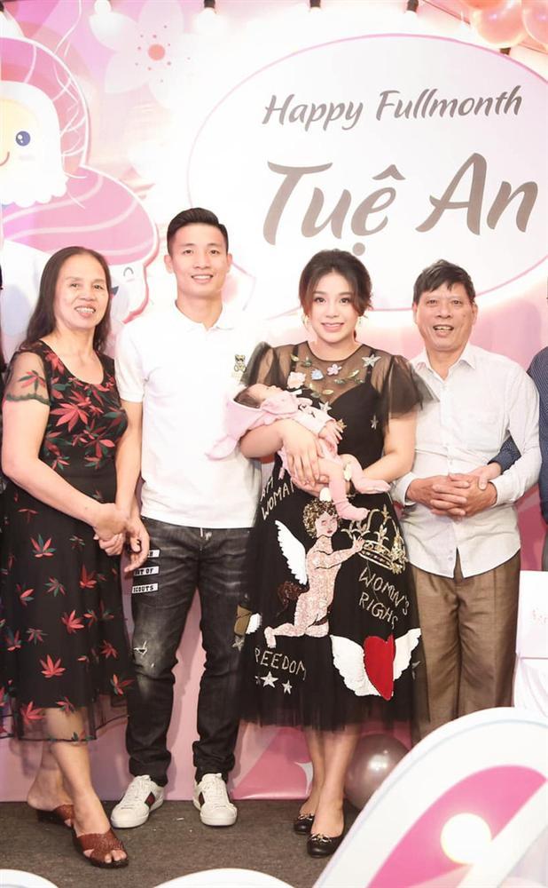 Hội gái xinh nhà giàu lấy chồng cầu thủ: Chẳng ai sống chung với mẹ chồng, làm dâu là điều không có trong từ điển-8