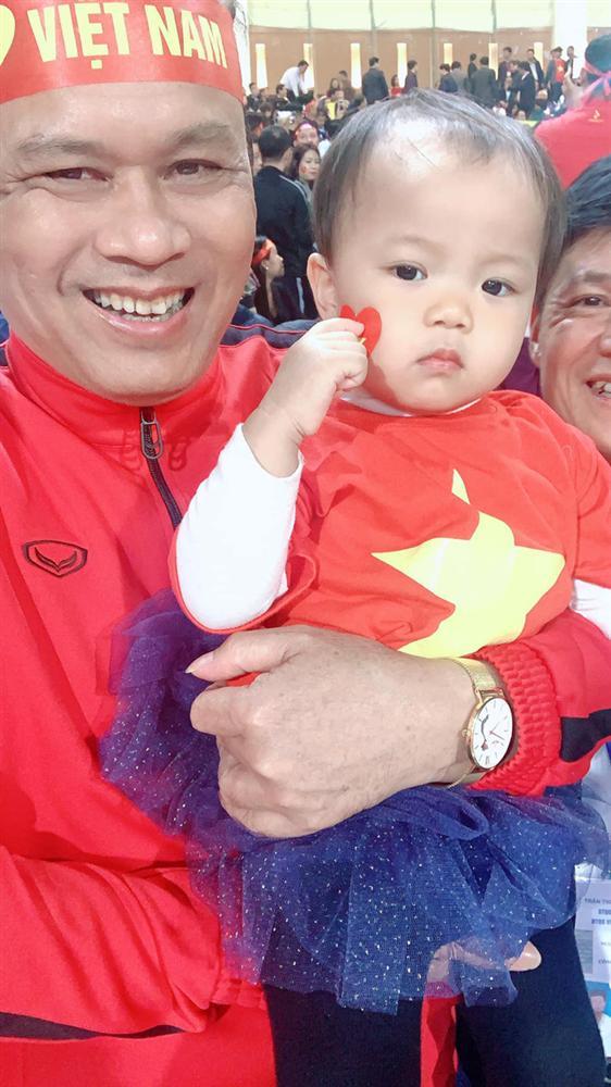 Hội gái xinh nhà giàu lấy chồng cầu thủ: Chẳng ai sống chung với mẹ chồng, làm dâu là điều không có trong từ điển-11