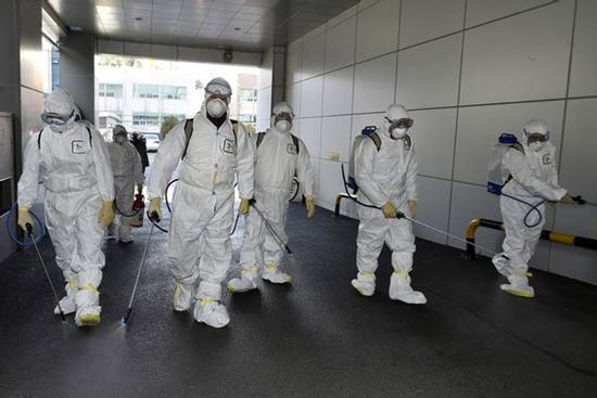 Ca tử vong đầu tiên ở Hàn Quốc vì virus corona, số ca nhiễm tăng vọt