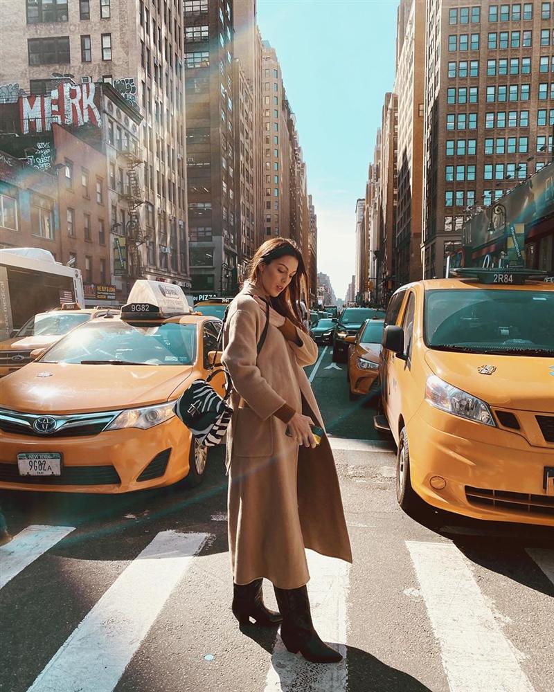 Bản tin Hoa hậu Hoàn vũ 20/2: Đụng Hoàng Thùy từ váy đến giày, cái kết nào cho Bùi Đình Hoài Sa?-7