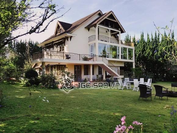 Tiệc cưới Tóc Tiên - Hoàng Touliver: Cô dâu mặc váy cực xinh, chú rể rưng rưng nước mắt-1