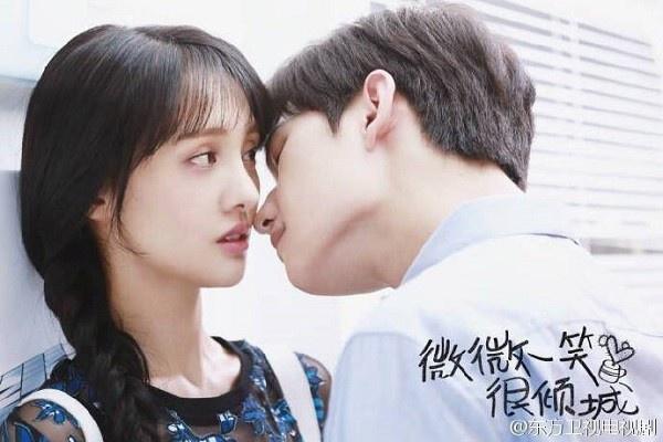 Đạo diễn thị phạm những cảnh ôm hôn, tình cảm trên phim trường-1