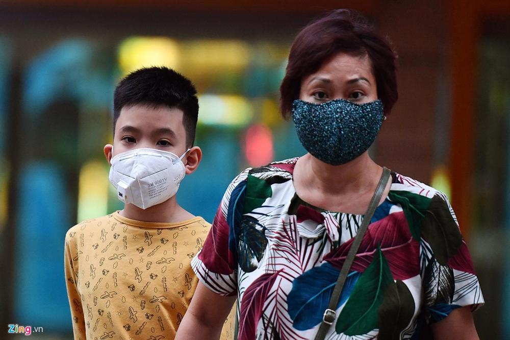 Tranh luận về kiến nghị cho học sinh cả nước nghỉ hết tháng 3-1