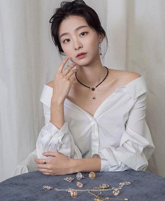 Nữ quái IQ 162 của Tầng Lớp Itaewon và màn bóp méo mồm tình địch để đời là ai?-6