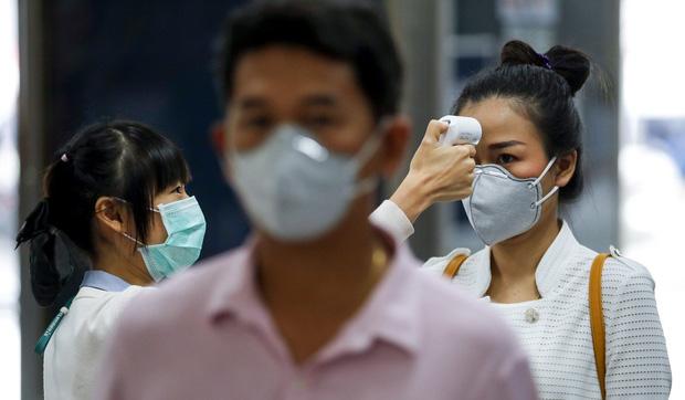 Bệnh nhân siêu lây nhiễm thực sự là gì và mối nguy họ mang lại khi dịch virus corona Covid-19 đang lây lan?-3