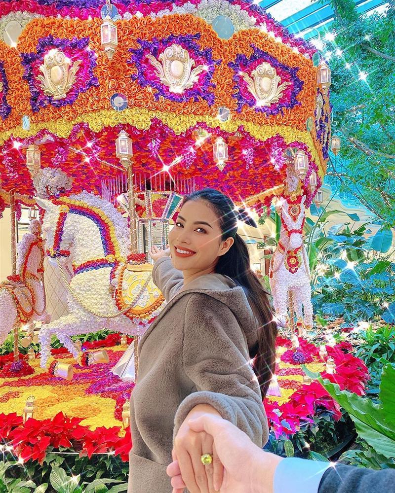 Phạm Hương khoe ảnh ôm ấp hôn phu, dáng dấp không trượt phát nào với đại gia bị đồn thổi-7