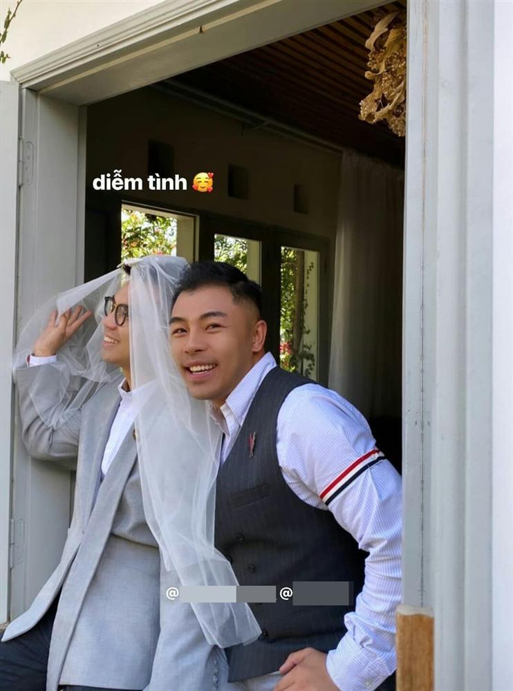 Khách mời quậy banh nóc trong hậu trường đám cưới Tóc Tiên - Hoàng Touliver-10