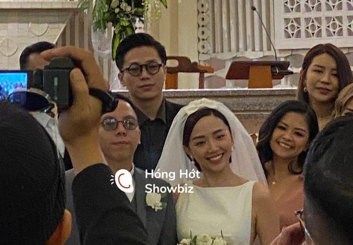 Khách mời quậy banh nóc trong hậu trường đám cưới Tóc Tiên - Hoàng Touliver-1