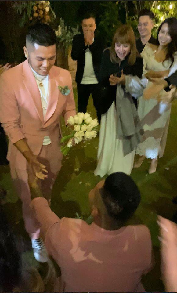 Khách mời quậy banh nóc trong hậu trường đám cưới Tóc Tiên - Hoàng Touliver-12