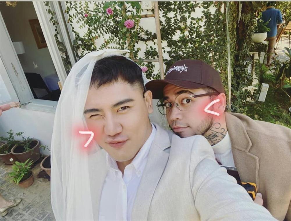 Khách mời quậy banh nóc trong hậu trường đám cưới Tóc Tiên - Hoàng Touliver-9