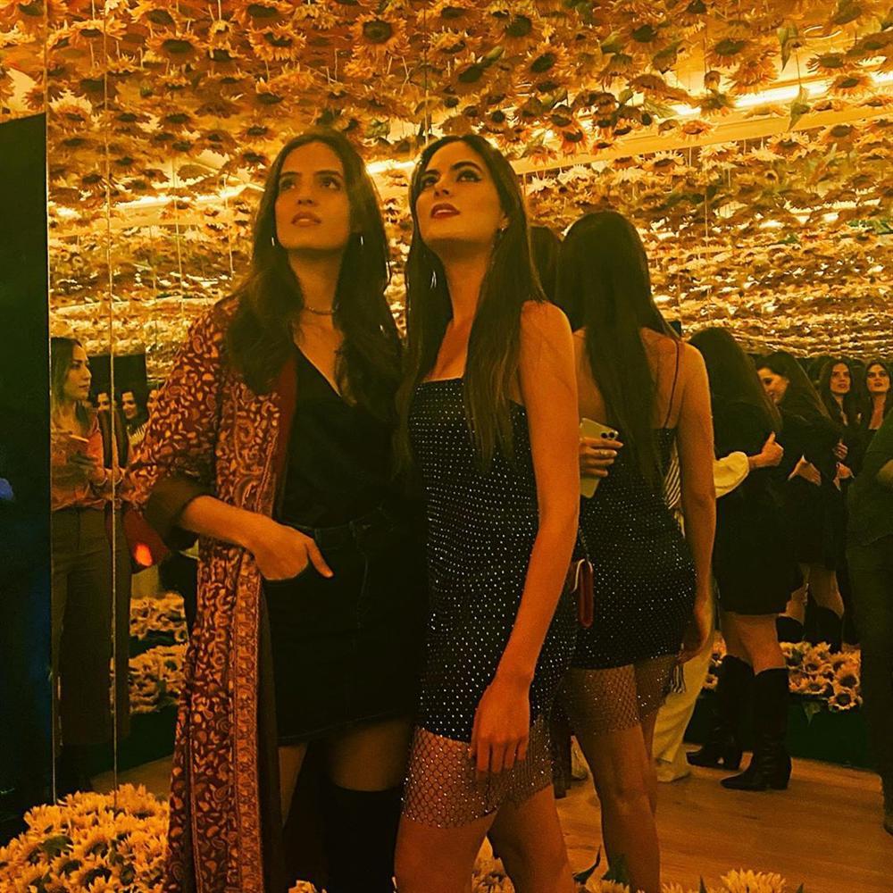 Bản tin Hoa hậu Hoàn vũ 21/2: Mặt mộc nhợt nhạt, HHen Niê trôi dạt giữa rừng hoa-9