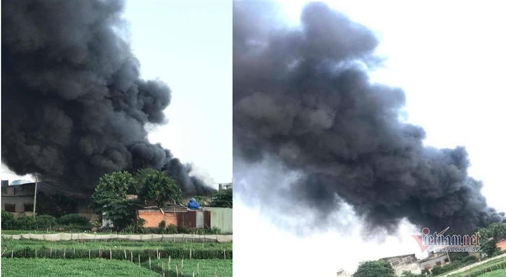 Cháy lớn nhà xưởng, khói đen kín đặc ngoại ô Sài Gòn-1