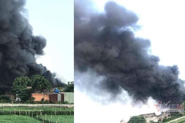 Đang cháy rất lớn tại công ty bao bì ở Cái Bè-2