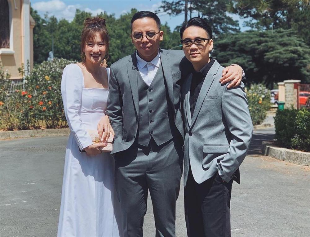 Hết hồn với Hoàng Touliver: Vừa xong đám cưới với Tóc Tiên liền cạo đầu dàn anh em chí cốt-1