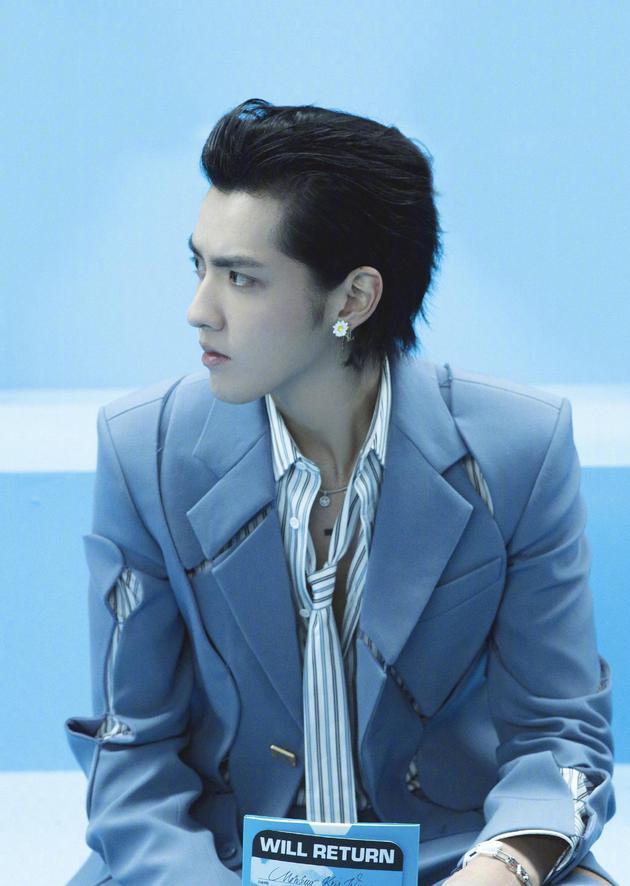 G-Dragon và dàn mỹ nam châu Á thích mặc đồ màu xanh khi dự sự kiện-6