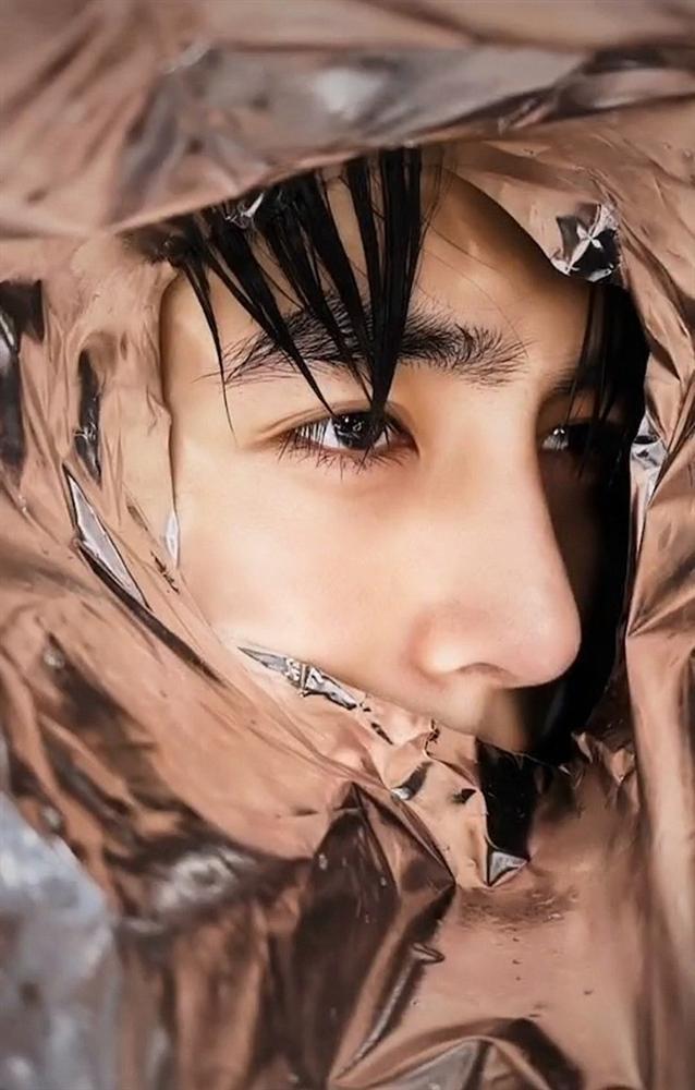 Dân mạng bắt trend sống ảo với nồi cơm điện, máy giặt, giấy bạc-5